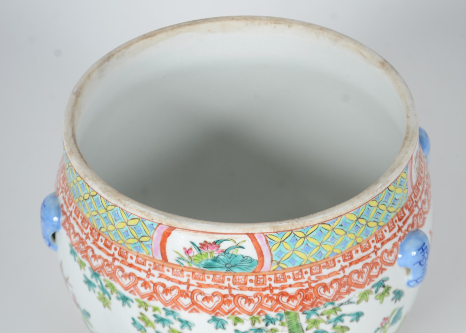 Potiche de porcelana oriental decorado com aves, flores e guirlandas... - foto 9 de 11