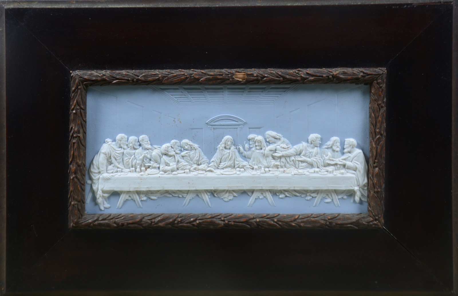 Santa Ceia - Placa decorativa de biscuit Wedgwood em azul e branco. - foto 2 de 4