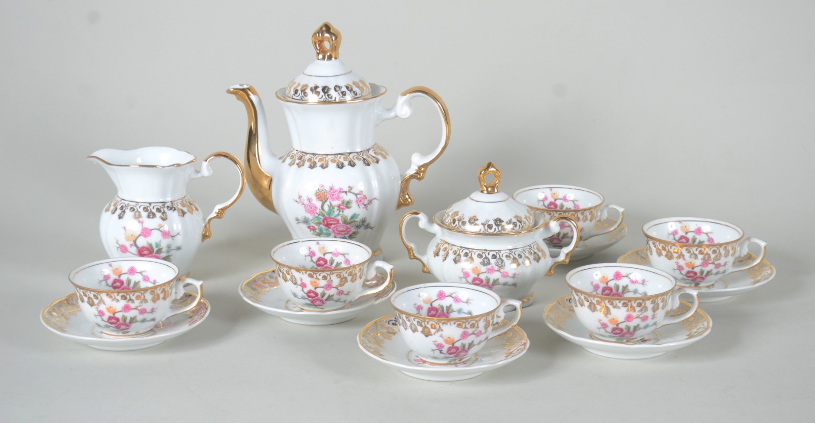 Serviço para café de porcelana Real na cor branca com flores em... - foto 1 de 10