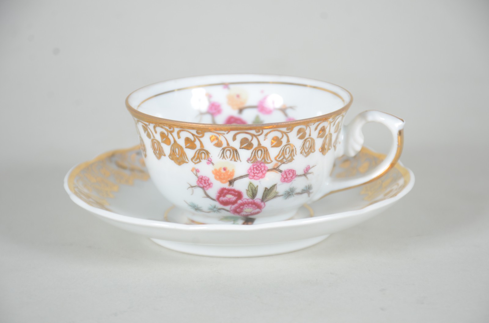Serviço para café de porcelana Real na cor branca com flores em... - foto 2 de 10