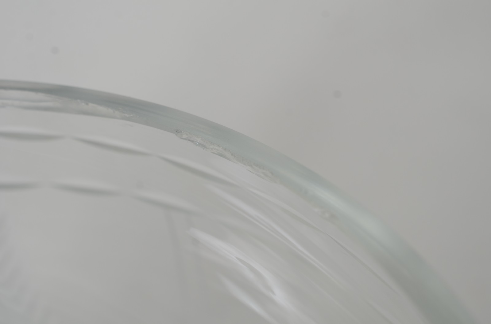 Conjunto de poncheira com concha e 12 canecas em demi cristal... - foto 10 de 10