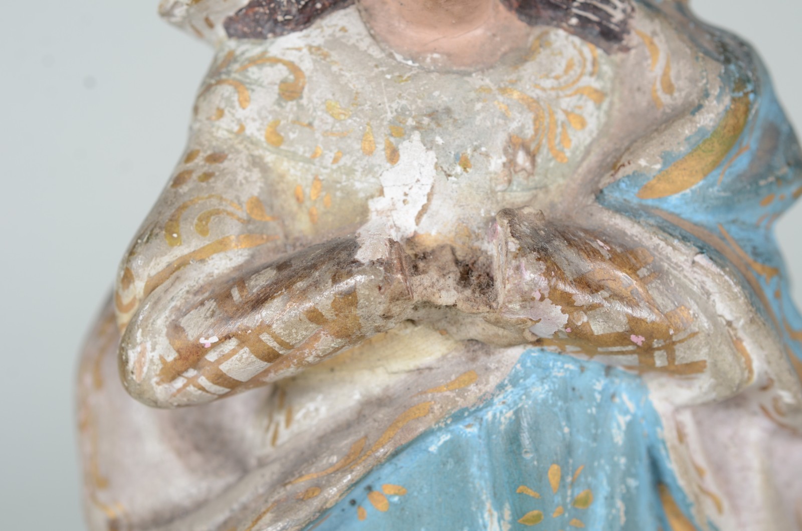 Nossa Senhora - Antiga imagem de madeira policromada, pequena coroa... - foto 4 de 8
