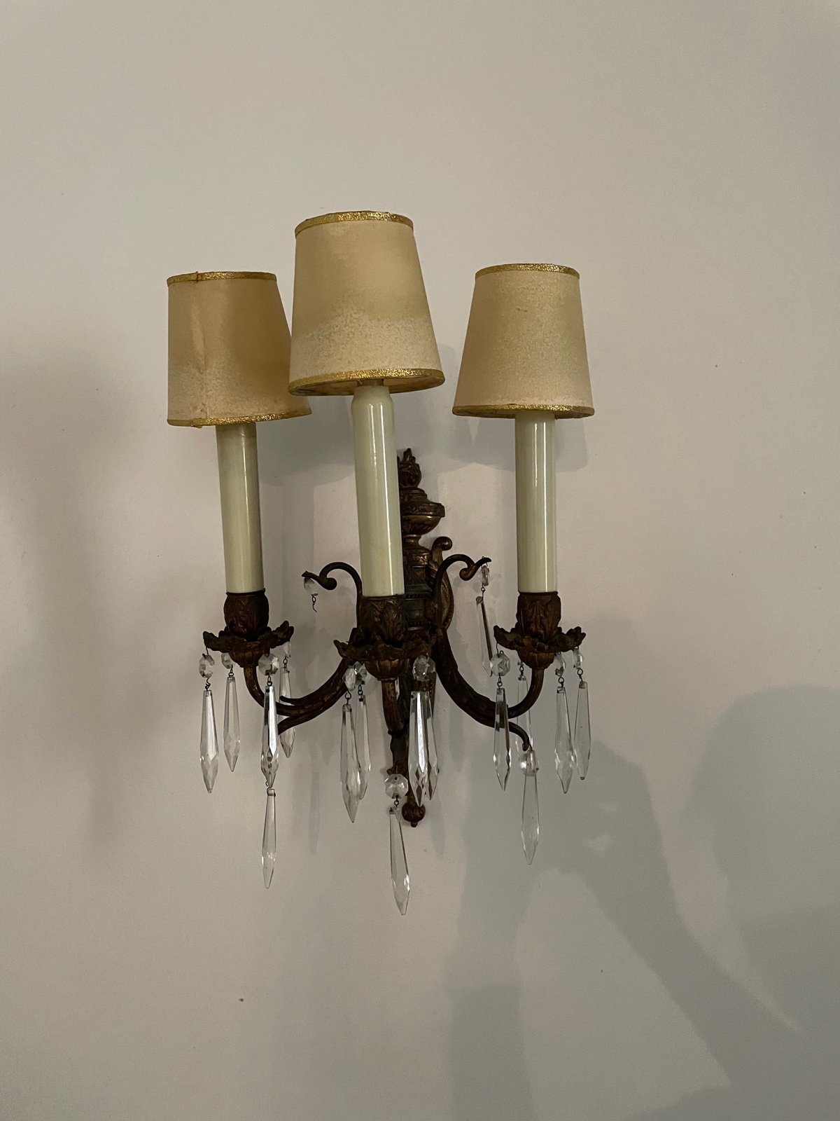 Par de arandelas de metal para 3 luzes cada, pingentes de cristal... - foto 5 de 5
