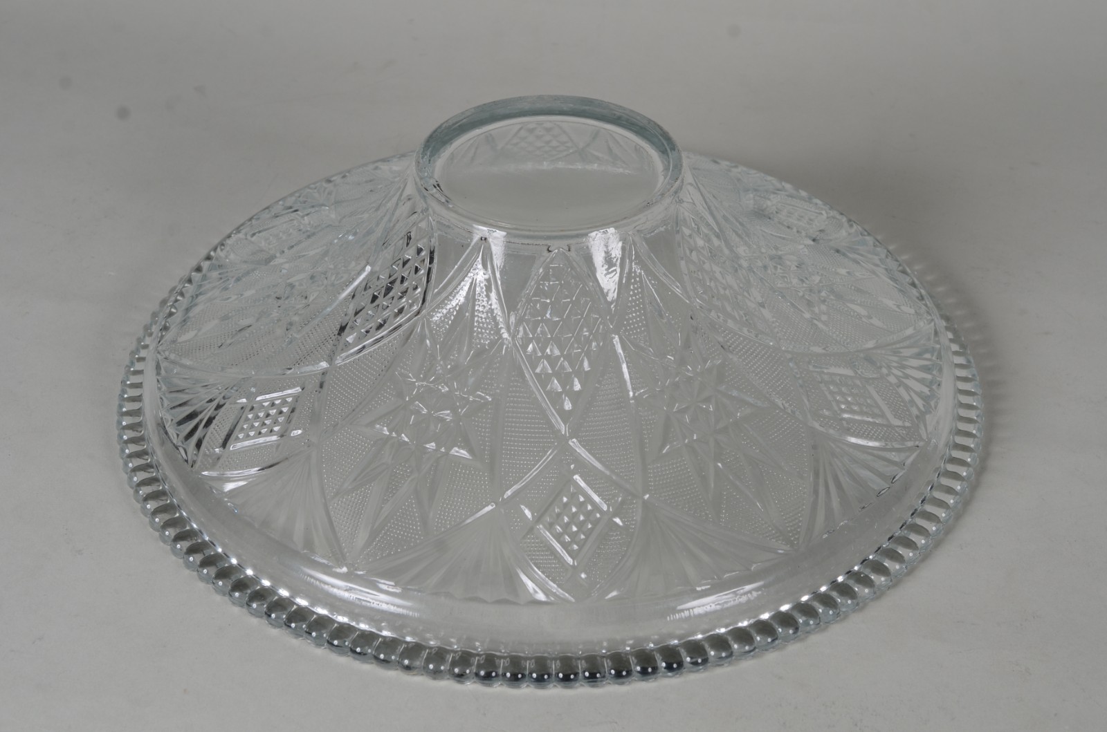 Centro de mesa de cristal tcheco lapidado. - foto 8 de 8