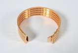 Pulseira em ouro 18 k., contraste 750 com 4 fil... - Pulseira em ouro 18 k., contraste 750 com 4 filas. (Por motivos de segurança a peça não se encontra na loja)