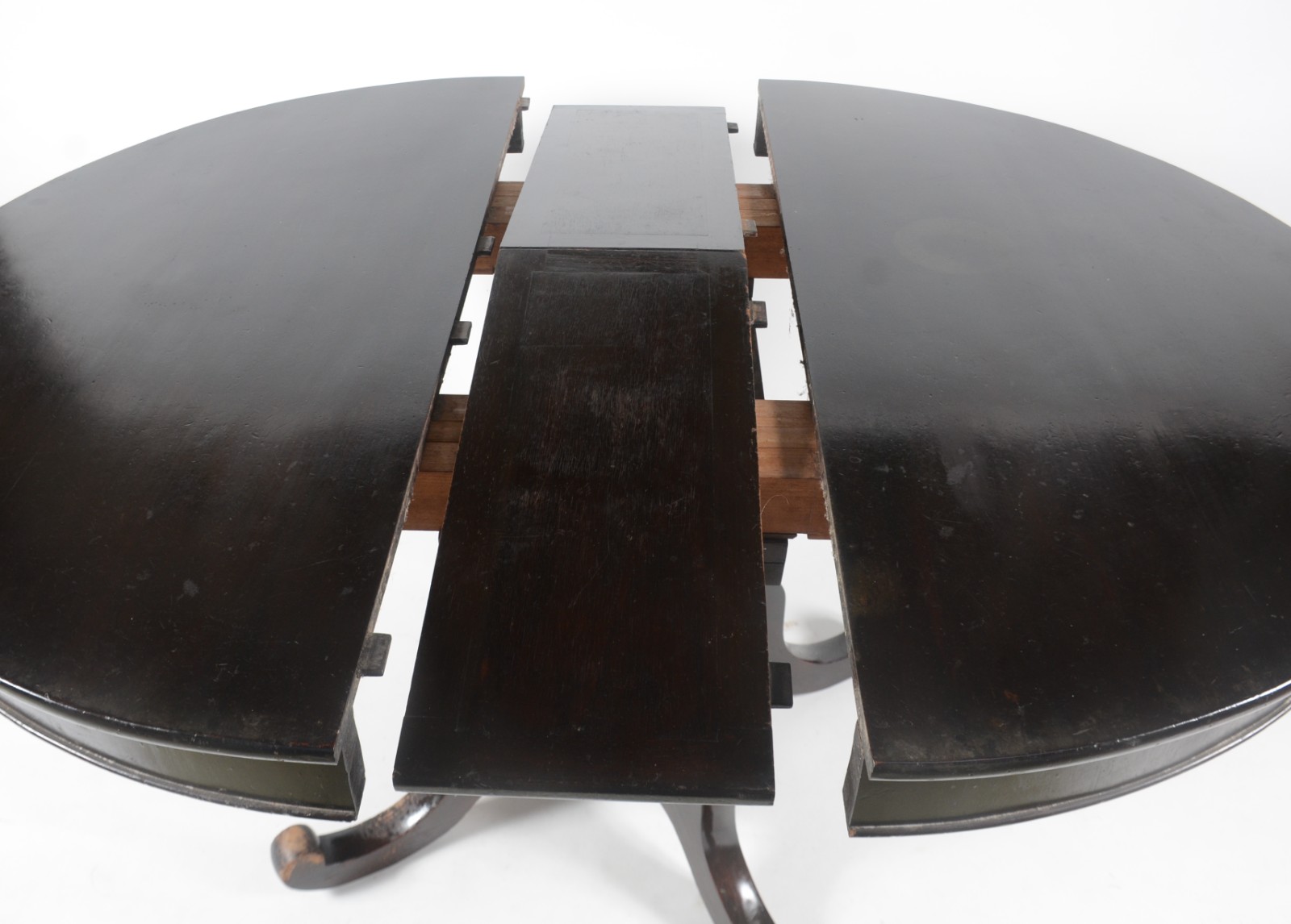 Mesa de jantar de madeira nobre, feitio redondo com tabua extensora... - foto 4 de 10