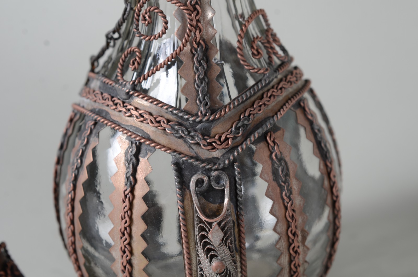 Duas peças de cristal/vidro, sendo: Tankard com tampa de pewter... - foto 5 de 11