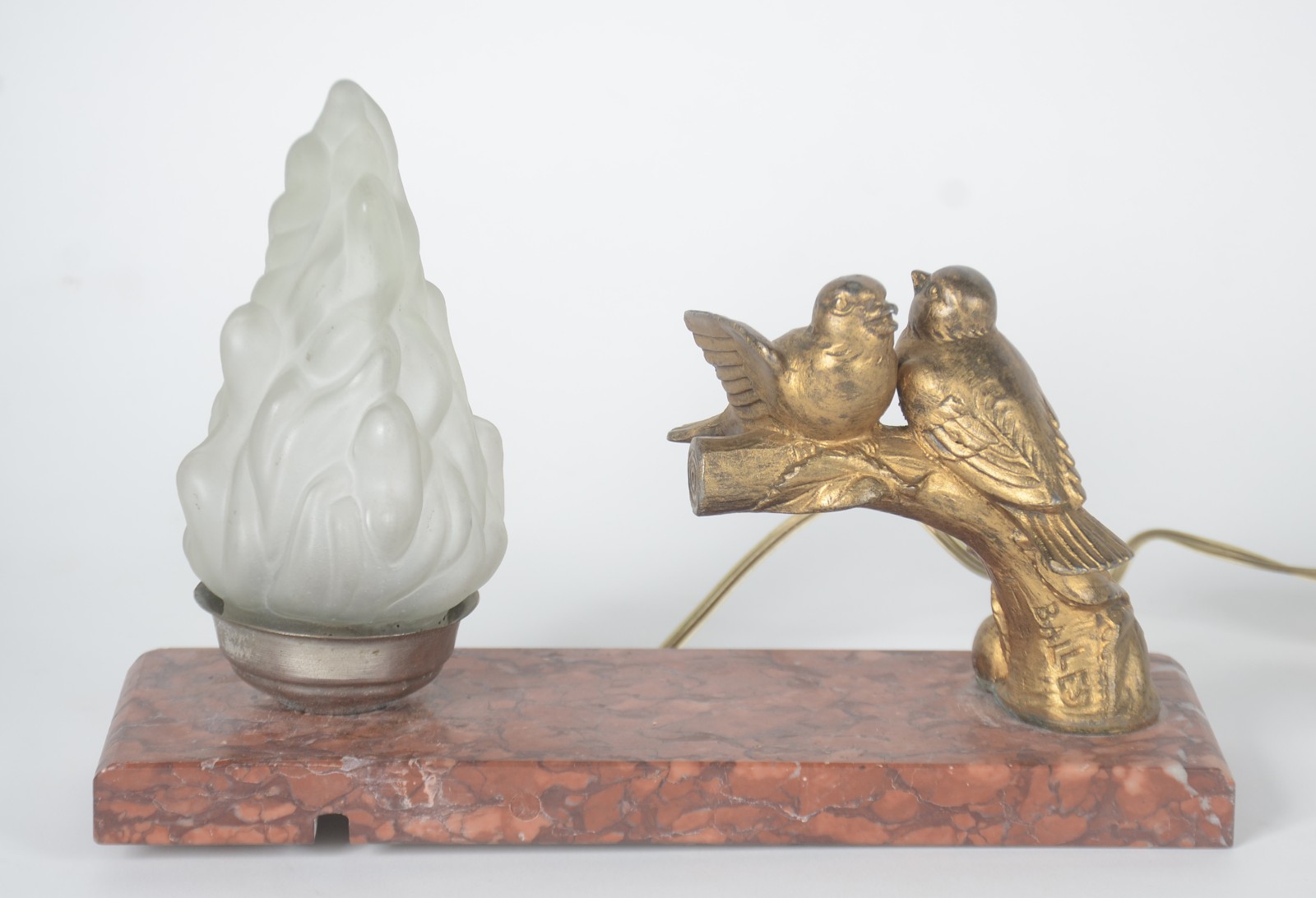 Quebra luz com escultura de metal dourado na forma de pássaros, manga... - foto 2 de 7