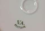 Aparelho de jantar de porcelana portuguesa Vist... - Aparelho de jantar de porcelana portuguesa Vista Alegre na cor branca com  frisos dourado  composto de : 19 pratos rasos, 11 fundos , 7 para sob...