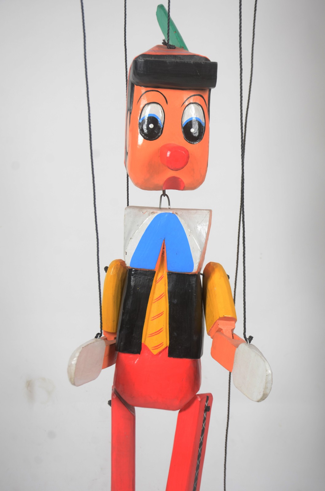 Grande marionete do boneco Pinóquio em madeira policromada. - foto 5 de 8