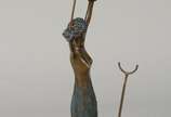 Salvador Dalí (1904-1989),  - Escultura representando figura feminina, assinada.