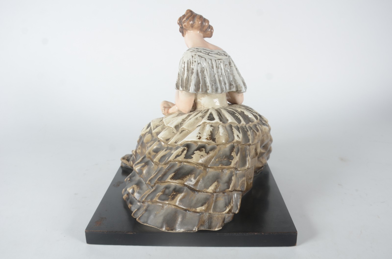 Escultura de cerâmica italiana policromada representando "Mãe com... - foto 6 de 11