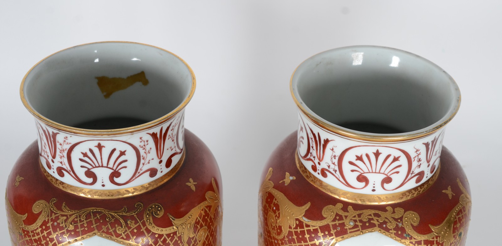 Par de vasos de porcelana pintados á mão com cena de flamingo e... - foto 3 de 9