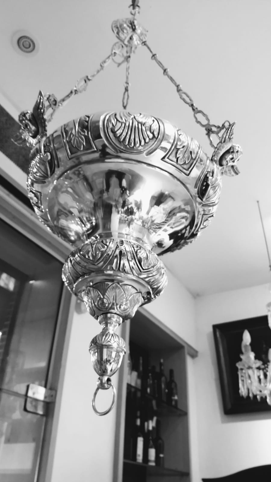Lampadário de metal prateado. - foto 1 de 10