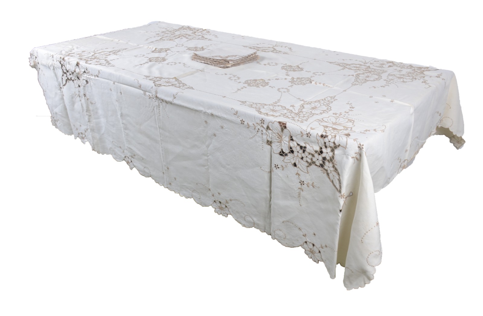 Toalha de mesa de linho portugues da Ilha da Madeira com bordados na... - foto 1 de 8