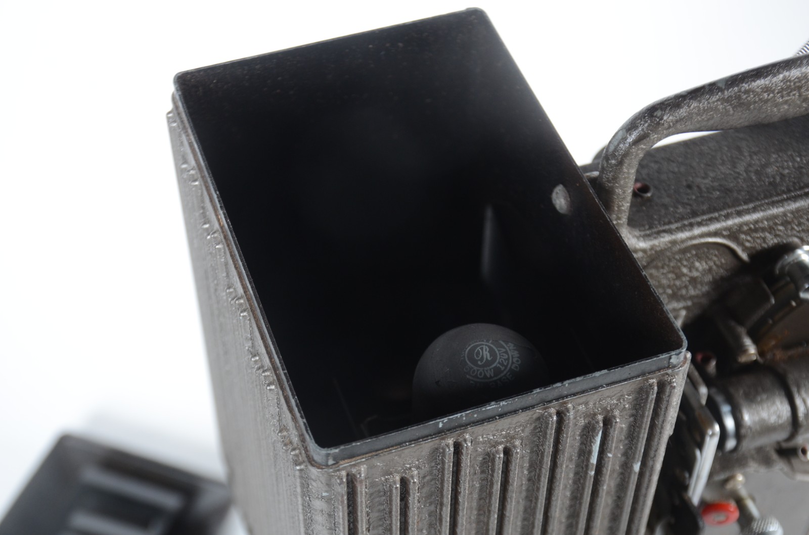 Projetor Keystone, modelo R-8. - foto 7 de 10