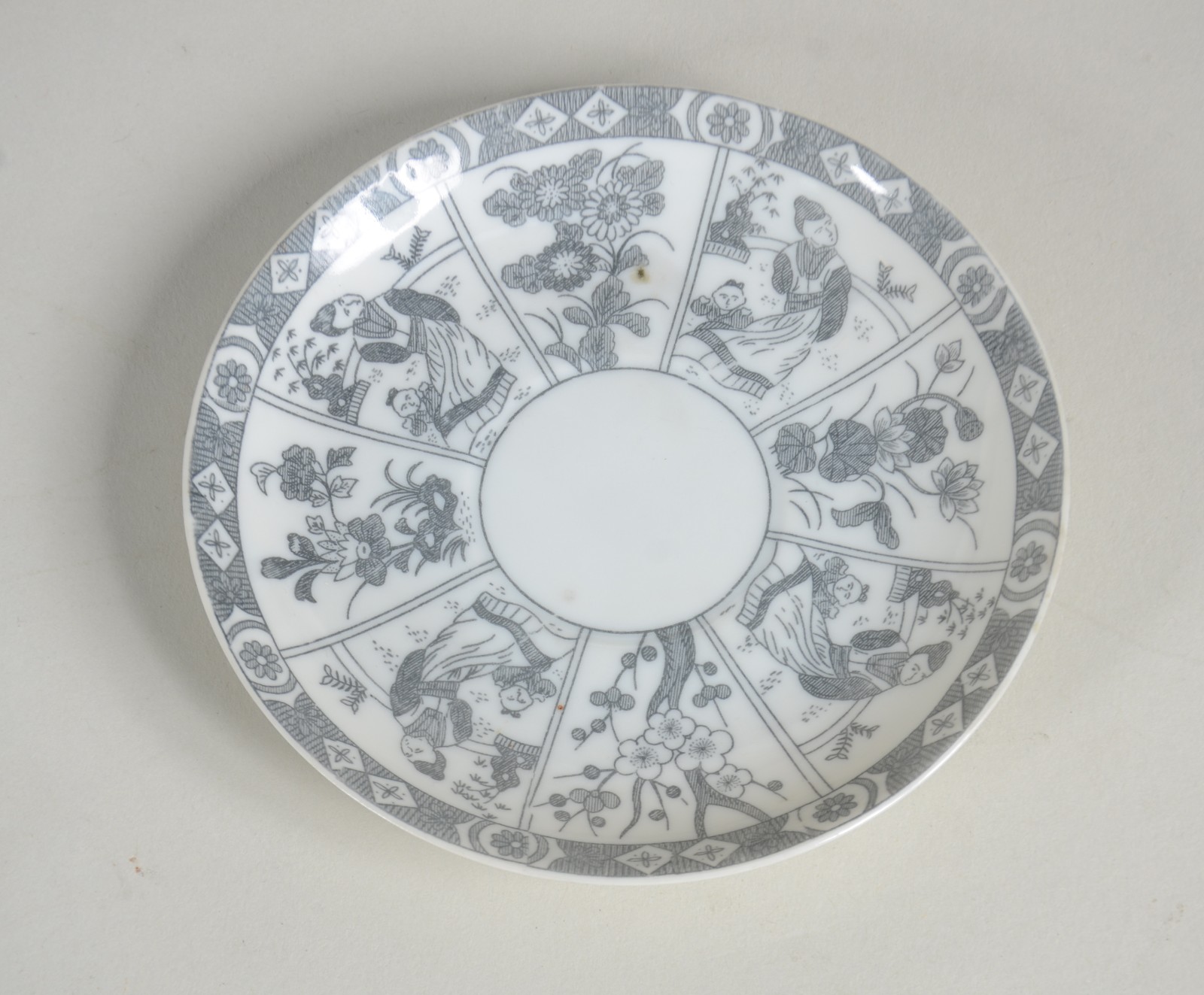 Aparelho de chá de porcelana japonesa "casca de ovo", decorado com... - foto 6 de 11