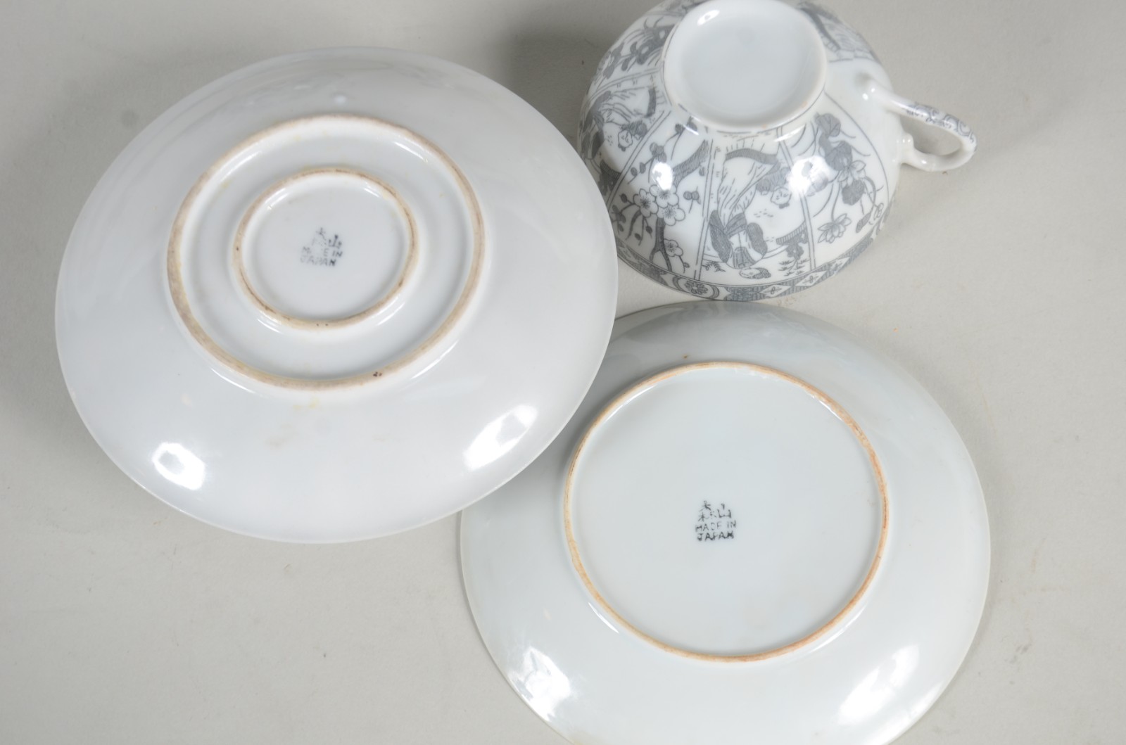 Aparelho de chá de porcelana japonesa "casca de ovo", decorado com... - foto 9 de 11
