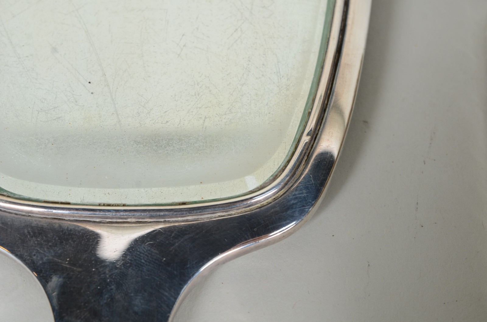 Conjunto de toilette de prata Sterling, sendo: 2 escovas e 1 espelho... - foto 3 de 8