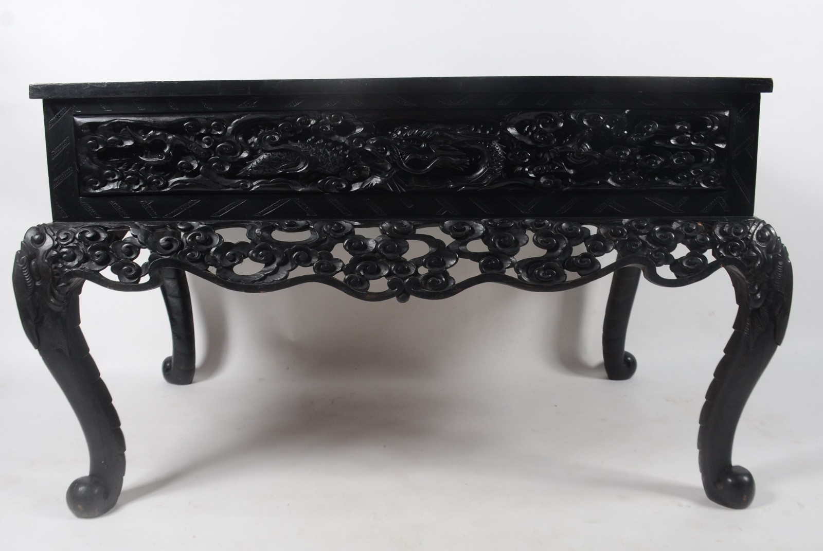 Mesa de encostar de madeira nobre, estilo oriental, tampo retangular... - foto 11 de 11