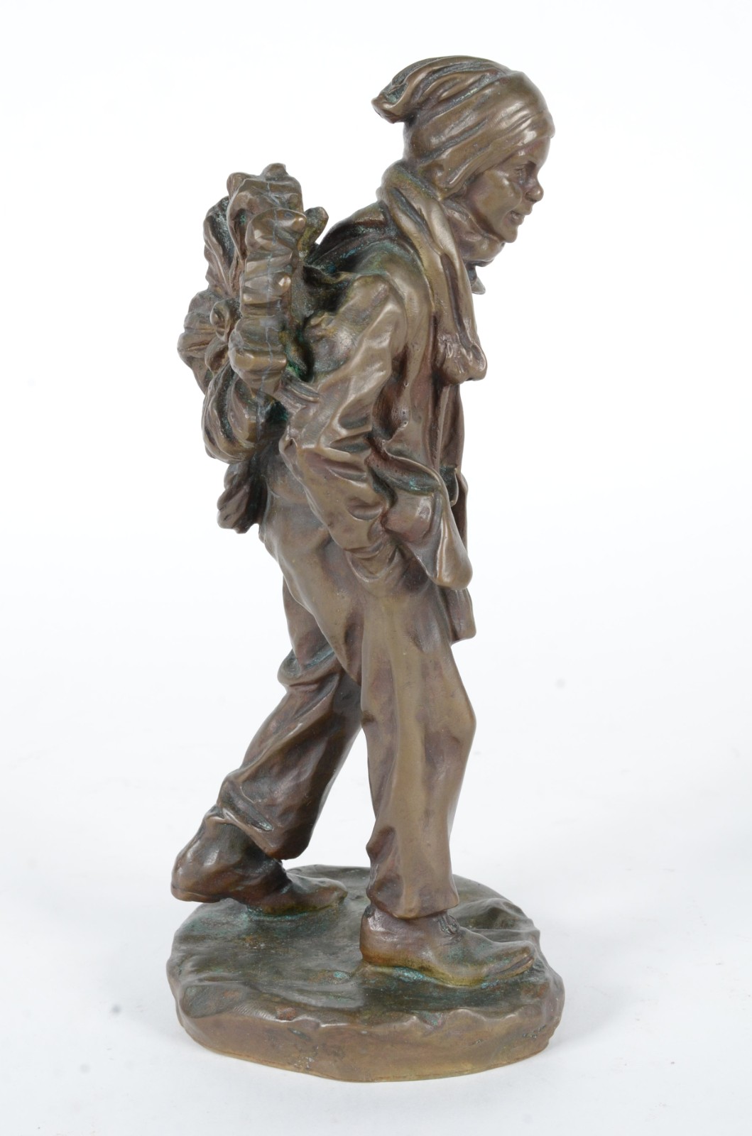 Escultura de bronze representando "peregrino", assinado e com selo da... - foto 3 de 9