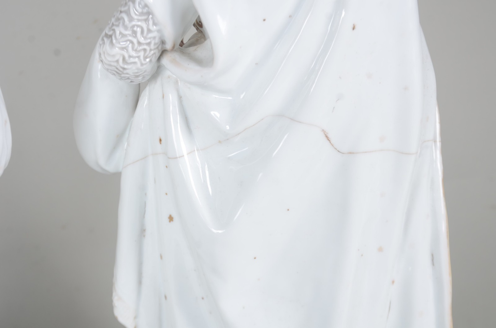 Par de grandes esculturas policromadas de porcelana francesa Vieux... - foto 9 de 11