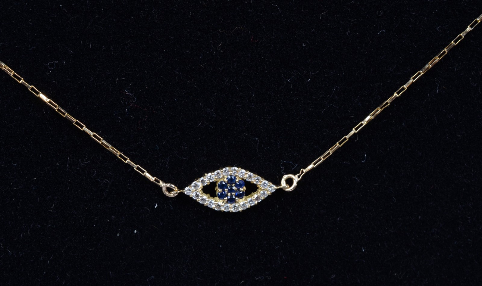 Colar de ouro 18 k., contraste 750 feitio, pendente com safiras e... - foto 7 de 7