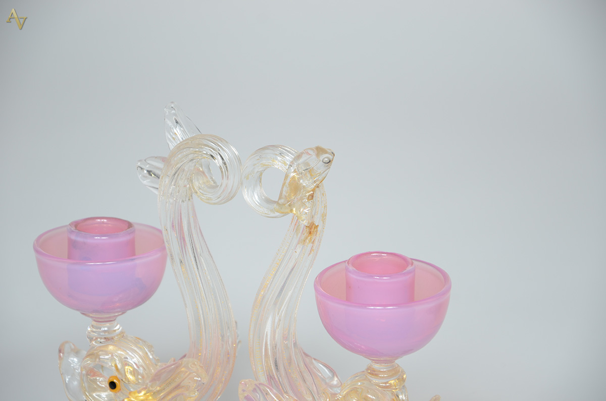 Duas peças de murano com pó de ouro, sendo lamparina decorada com... - foto 3 de 3