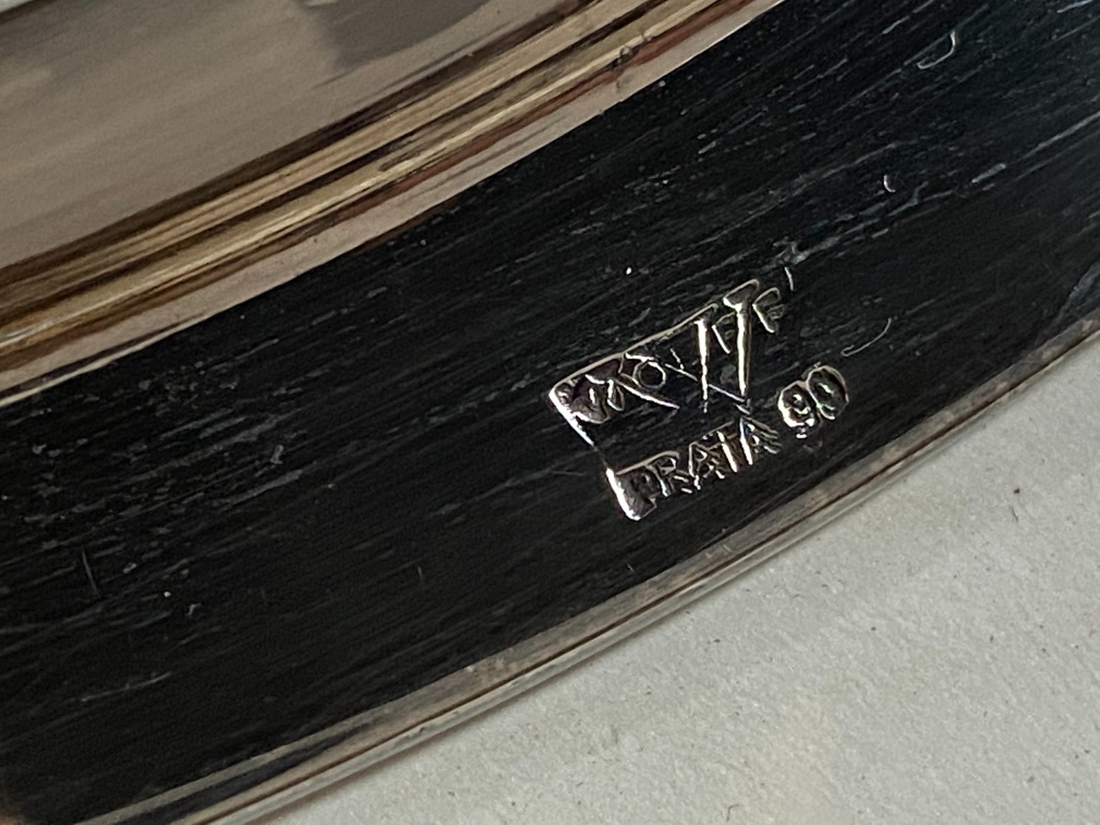 Duas sopeiras de metal prateado, sendo uma Wolff e outra meridional... - foto 11 de 11