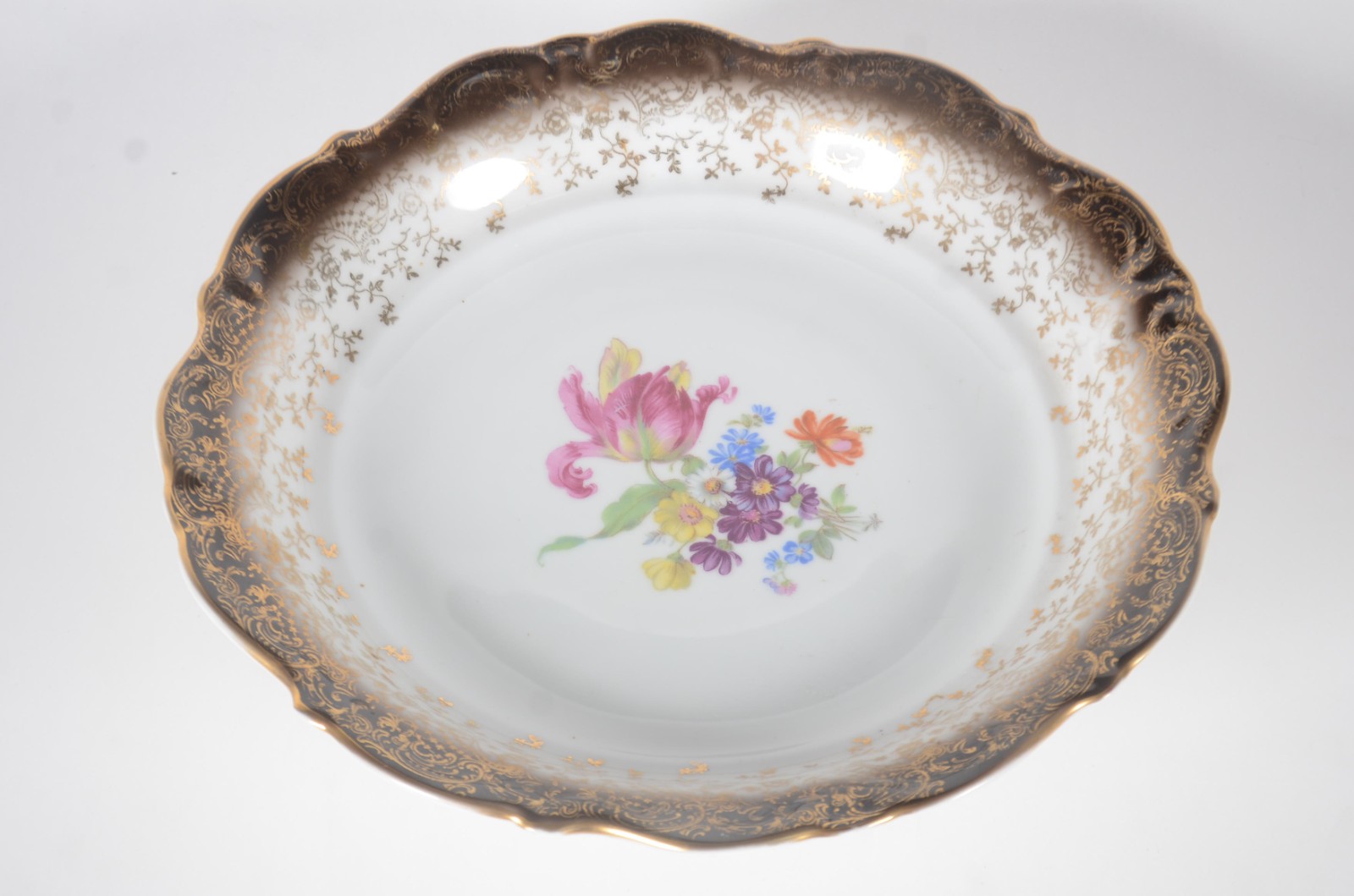 Centro de mesa de porcelana da Bavaria branca, borda com guirlandas... - foto 1 de 6