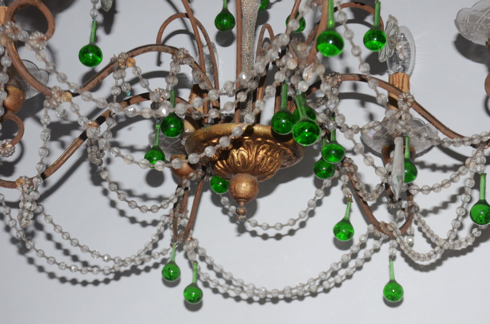 Lustre de metal e vidro para 6 luzes com pingentes na cor verde... - foto 5 de 10