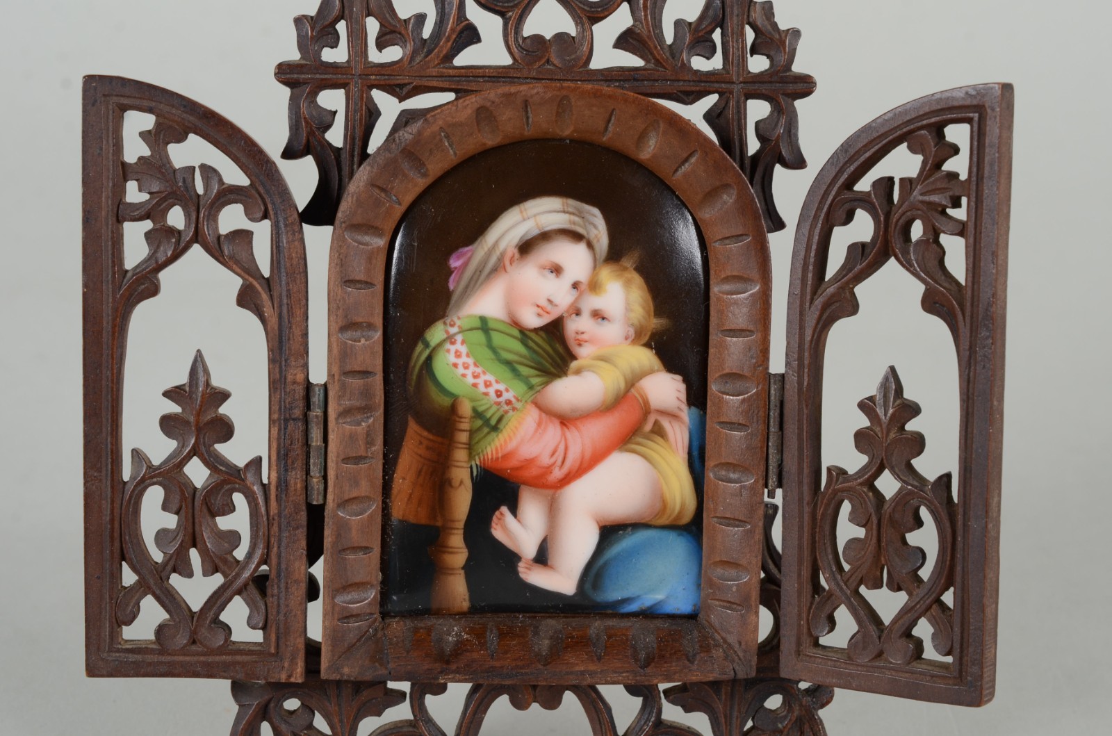 Oratório de viagem - Placa de porcelana decorada com motivo sacro em... - foto 3 de 11