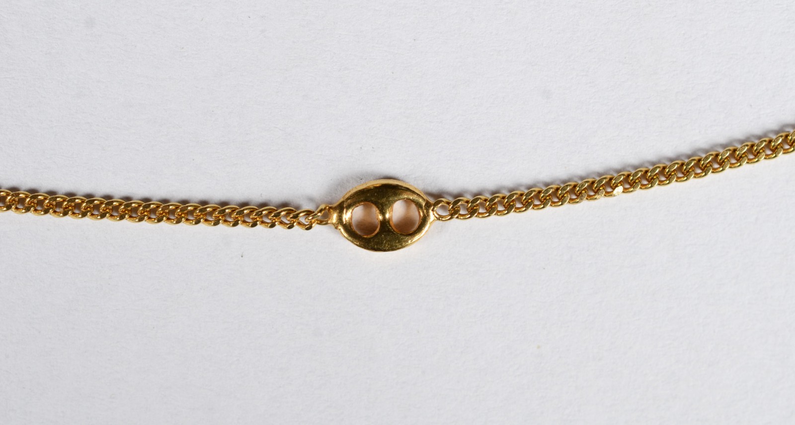 Colar de ouro 18 k. (Por motivos de segurança a peça não se encontra... - foto 2 de 9