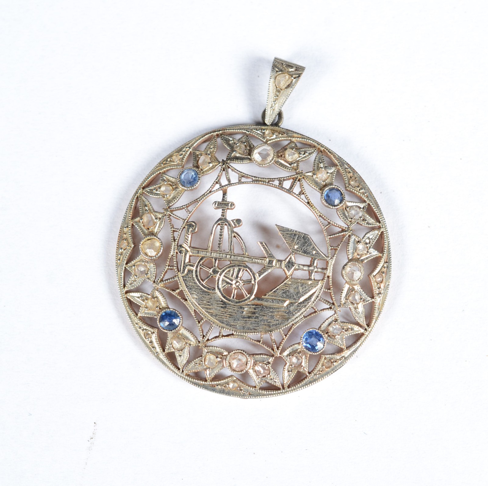 Antigo pendente de platina com ouro 18 k. com safiras azuis. (Por... - foto 2 de 5