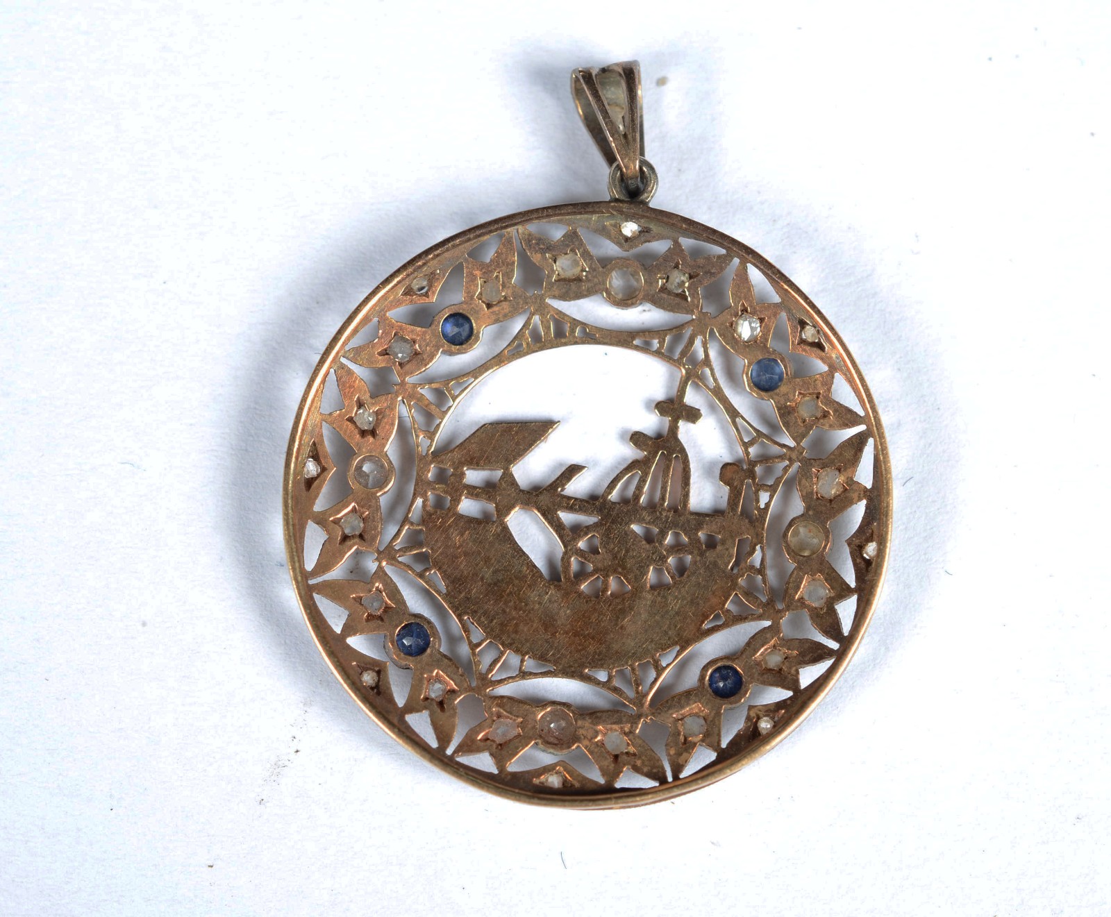 Antigo pendente de platina com ouro 18 k. com safiras azuis. (Por... - foto 5 de 5