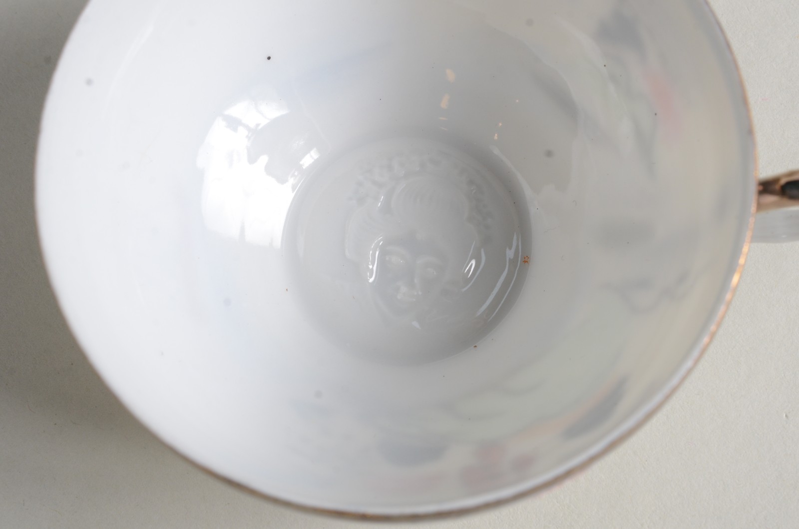 Dois conjuntos de porcelana oriental, sendo um decorado com figuras... - foto 8 de 11