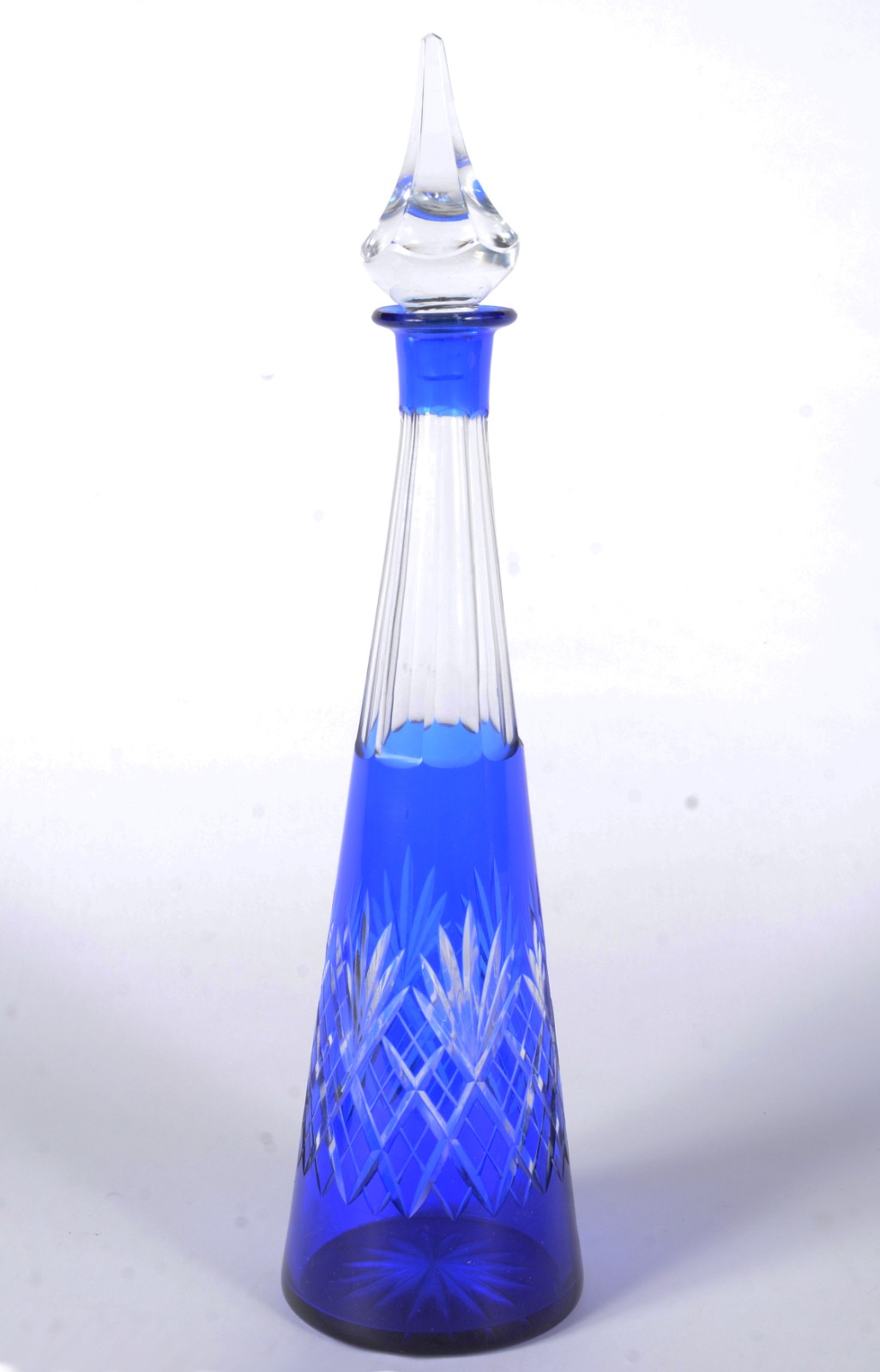 Garrafa de cristal doublé azul lapidada. - foto 1 de 8