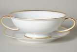Rosenthal (1907),  - Serviço de jantar, chá e café de porcelana alemã Rosenthal, branca com friso dourado, composto de: 24 pratos rasos, 12 pratos fundos, 12 pratos de sob