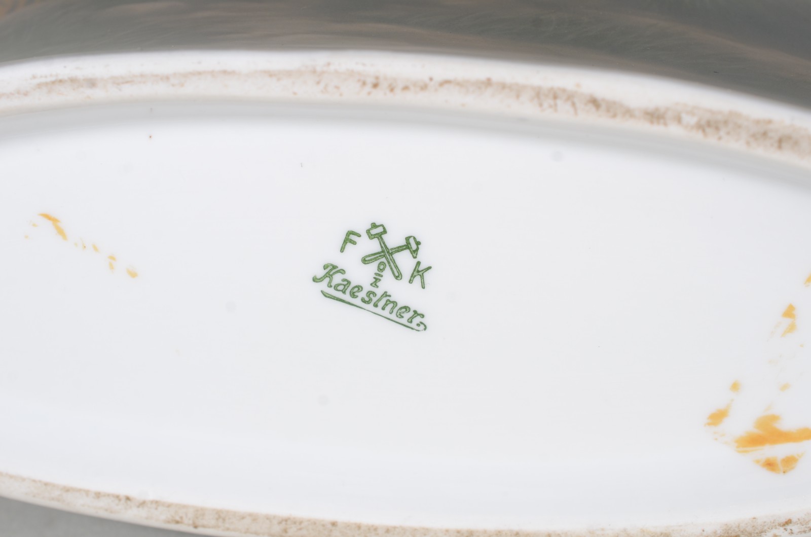 Vaso de porcelana europeia "Kaestner" com figuras de tigres em... - foto 6 de 6