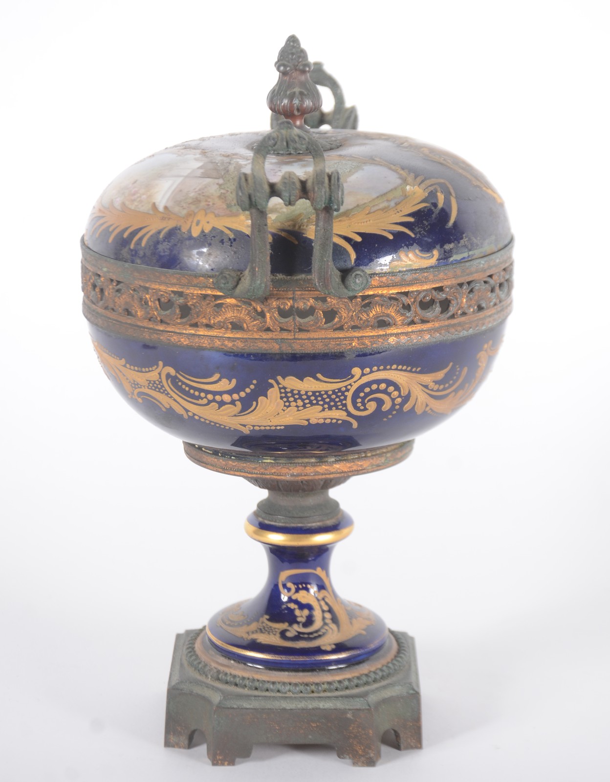 Potiche de porcelana francesa de Sèvres, na cor azul cobalto com cena... - foto 4 de 9