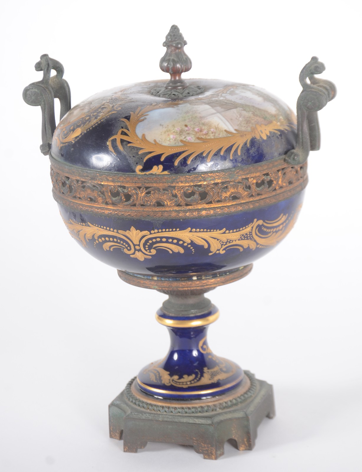 Potiche de porcelana francesa de Sèvres, na cor azul cobalto com cena... - foto 5 de 9