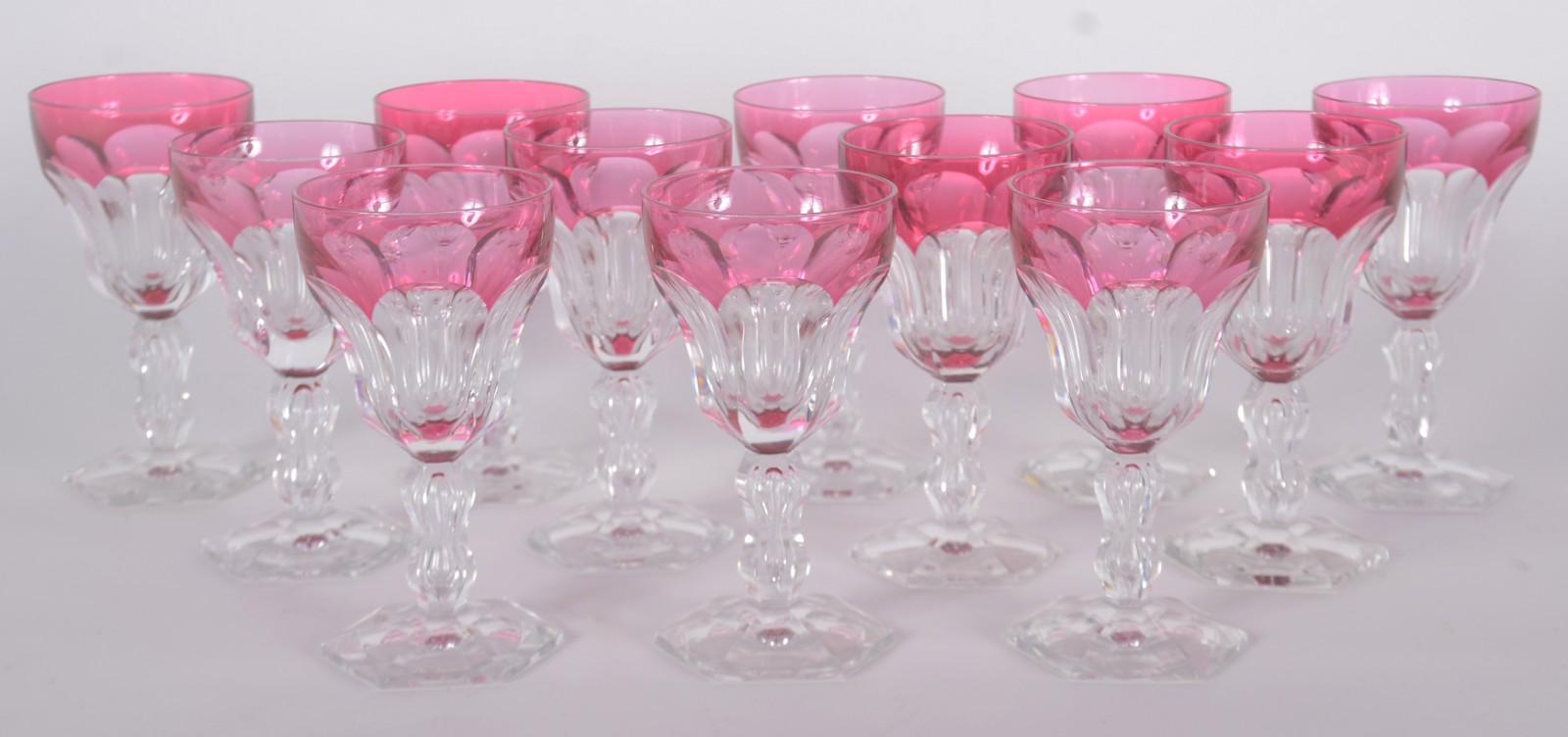 Doze cálices para vinho branco de cristal facetado doublé rosa, base... - foto 1 de 6