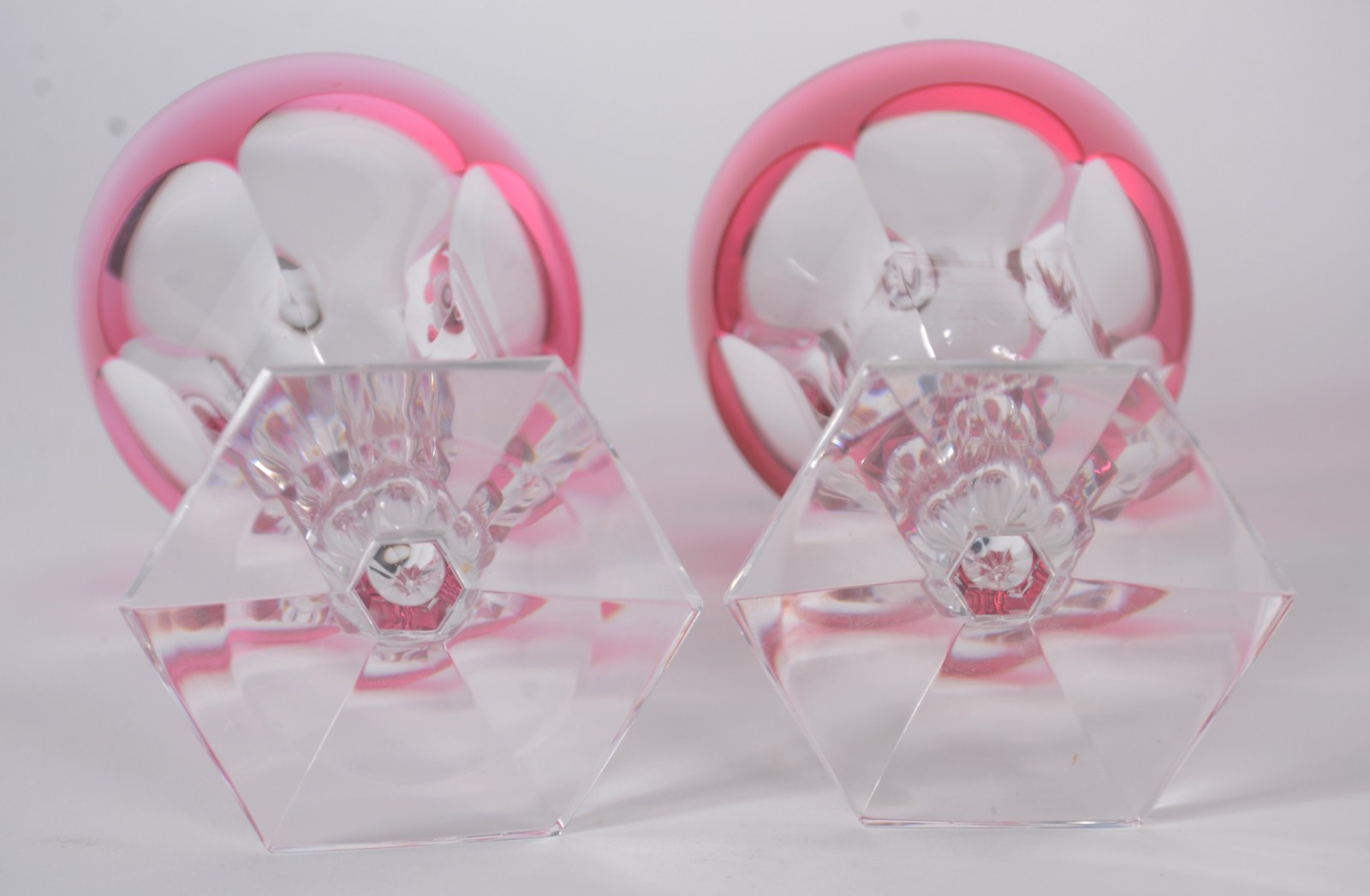 Doze cálices para vinho branco de cristal facetado doublé rosa, base... - foto 6 de 6