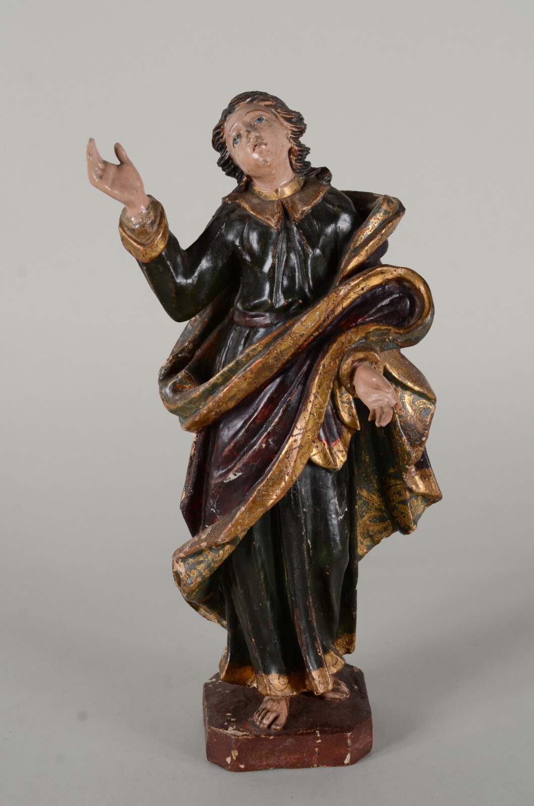 São João Evangelista - Antiga Imagem de calvário de madeira... - foto 1 de 10