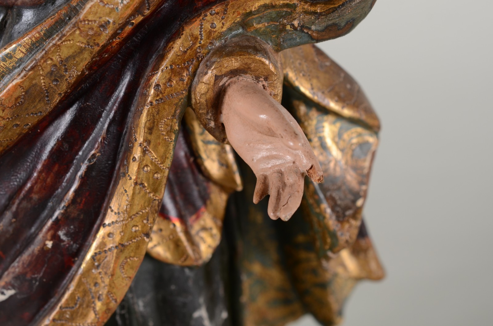 São João Evangelista - Antiga Imagem de calvário de madeira... - foto 4 de 10