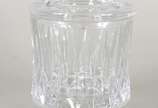 Bomboniere de cristal lapidado. - Bomboniere de cristal lapidado.
