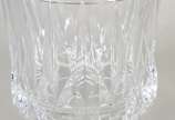 Bomboniere de cristal lapidado. - Bomboniere de cristal lapidado.