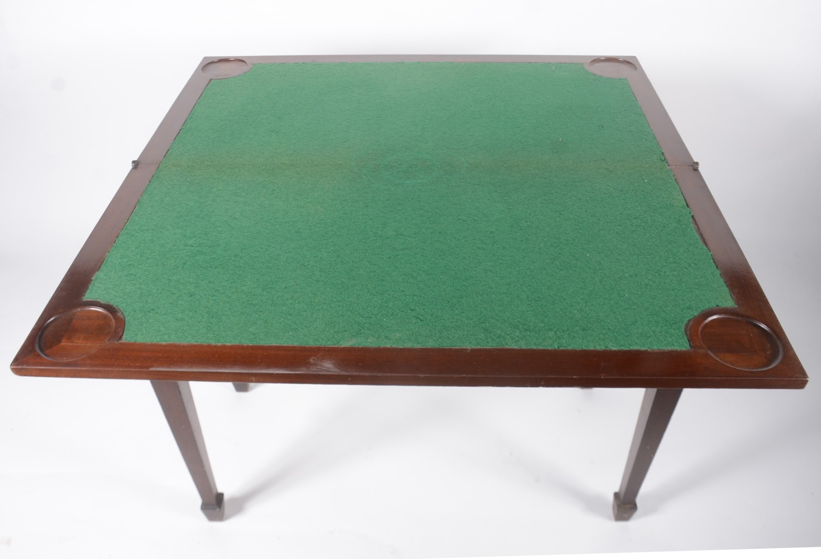 Mesa de jogo/console de madeira nobre, tampo dobrável com parte... - foto 5 de 11