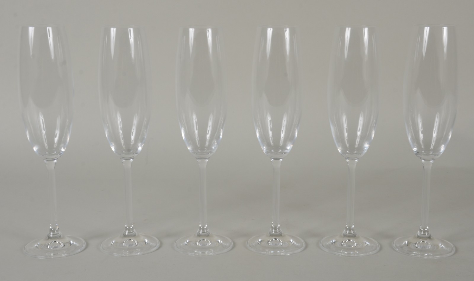 Seis flutes de cristal para champagne, 230 ml. - foto 1 de 5