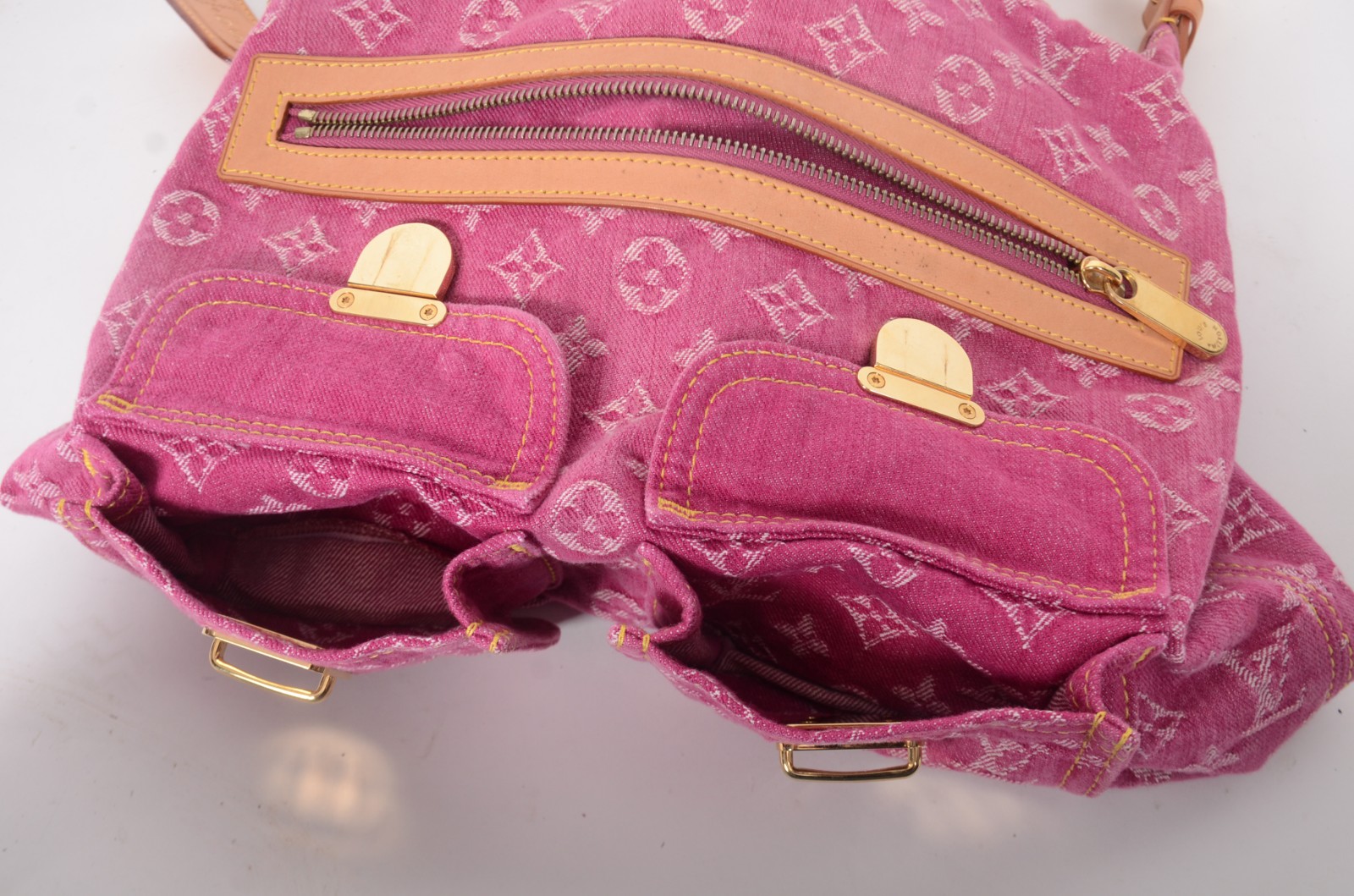 Louis Vuitton (1854), Monogram denim shoulder Baggy pink - foto 3 de 10